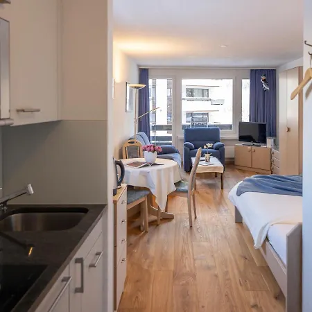 Apartment Chesa Corvatsch 111 - Champfer By Interhome Surlej